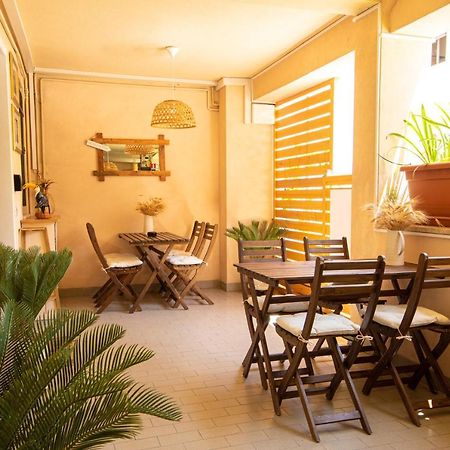 Resilienza Tropical Apartments & Room 포르토 산텔피디오 외부 사진