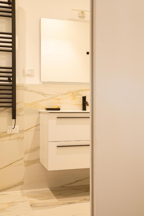 Resilienza Tropical Apartments & Room 포르토 산텔피디오 외부 사진